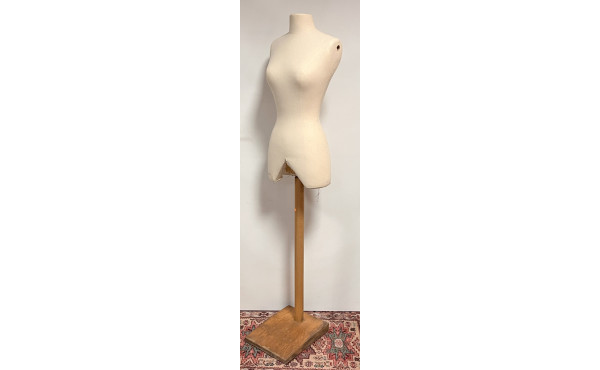 Mannequin sur base bois taille S (état d