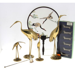 Eventail chinois brodé de grues H 36 cm 