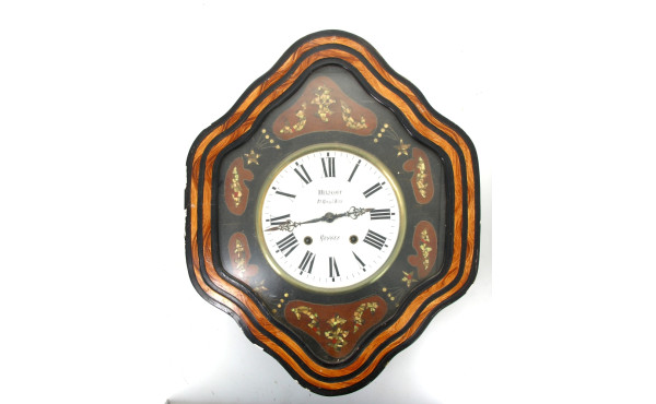 Œil de bœuf cadran marqué "Rennes". 62 x