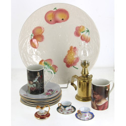 Lot comprenant une coupe à fruits en bar