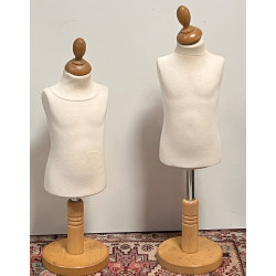 2 petits mannequins enfant (bustes 35 cm