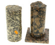 2 carotages de granit, vernis H.20 et 22