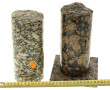 2 carotages de granit, vernis H.20 et 22