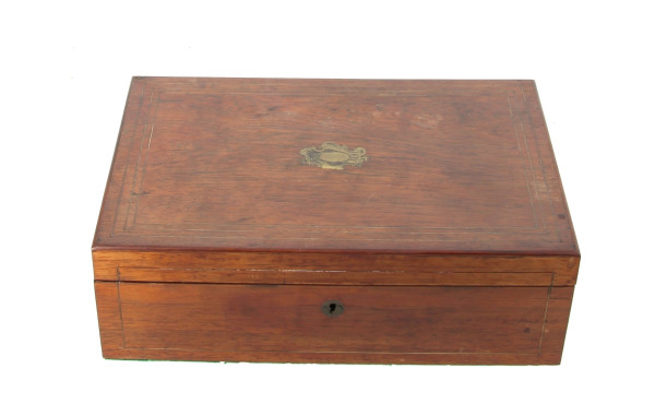 Ecritoire de voyage en placage et laiton