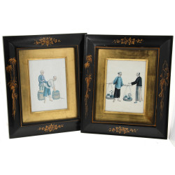 Paire de cadres en bois noirci et or à d