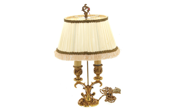 Petite lampe à deux binets en bronze dor