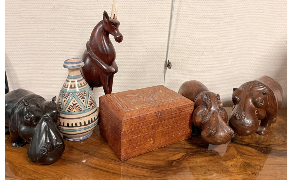 Coffret Nord Africain gainé de cuir cont