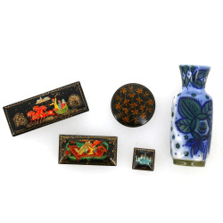 RUSSIE - Lot de 4 petites boîtes en laqu