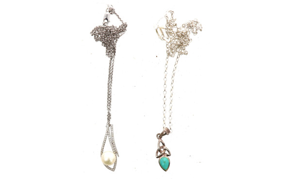 Lot de 2 pendentifs couleur turquoise po