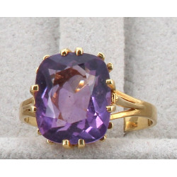 Bague en or jaune 18 cts, poinçon tête d