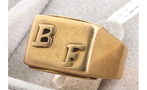 Chevalière "BF" en or jaune 18 cts, poin