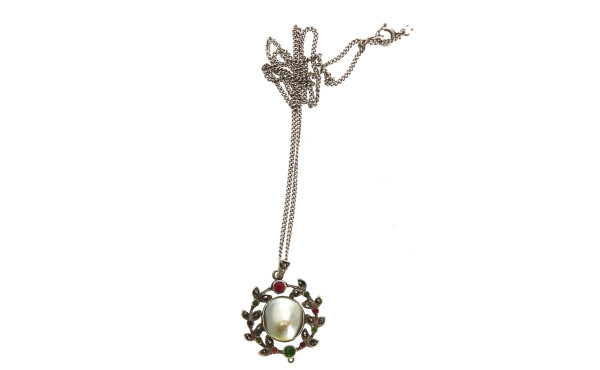 Pendentif en argent 800ème serti d'une 1