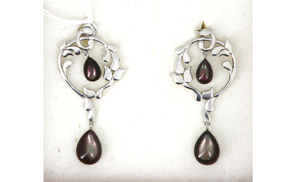 Paire de BO pendantes en argent et nacre