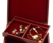 Coffret à bijoux en cuir rouge et filets