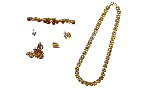 Lot de bijoux fantaisie : broche abeille