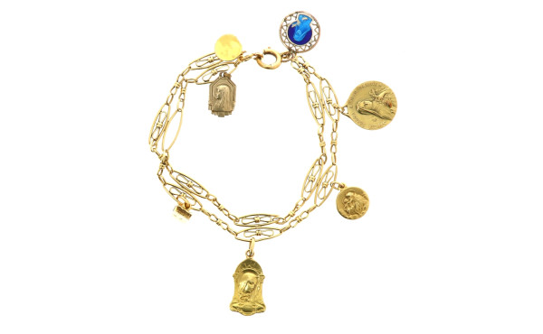 Bracelet en or à breloques en or et plaq