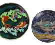 Lot de 2 assiettes en faïence polychrome