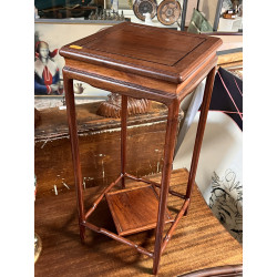 Petite sellette chinoise en bois exotiqu