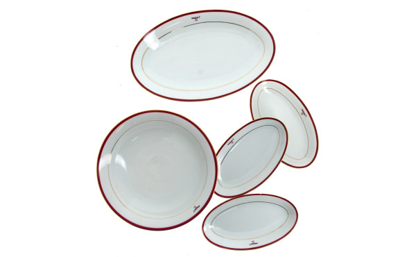 MAXIM'S de PARIS - 1 plat ovale, un plat