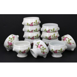12 bouillons en porcelaine blanche à déc