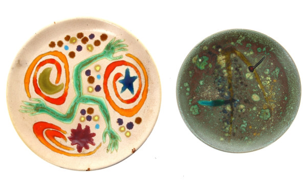 Guy TREVOUX - Deux assiettes en céramiqu