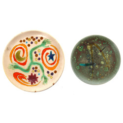 Guy TREVOUX - Deux assiettes en céramiqu