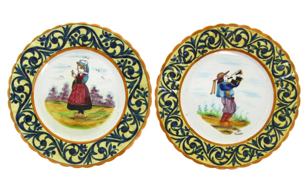 HB QUIMPER - Paire d'assiettes en faïenc