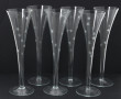 Lot de verrerie: 6 flûtes en verre col é