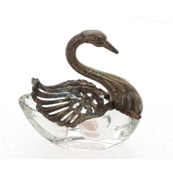  Saleron cygne aux ailes déployantes en 