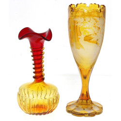 Vase en verre de couleurs rouge et ambré