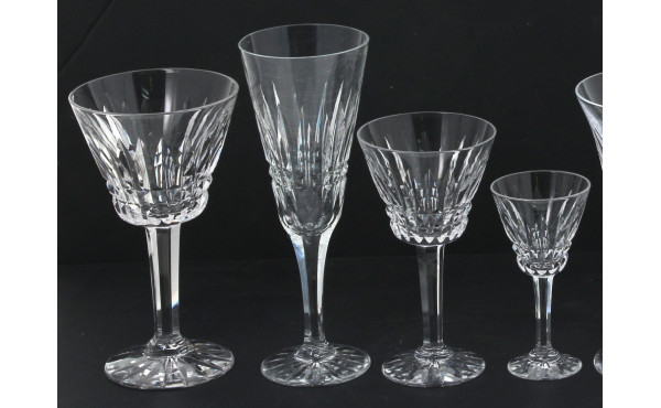 Eléments de service de verres à pied en 