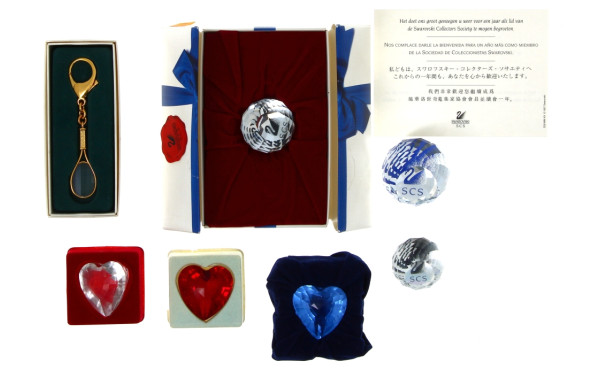 SWAROVSKI - Lot comprenant 3 cœurs en cr